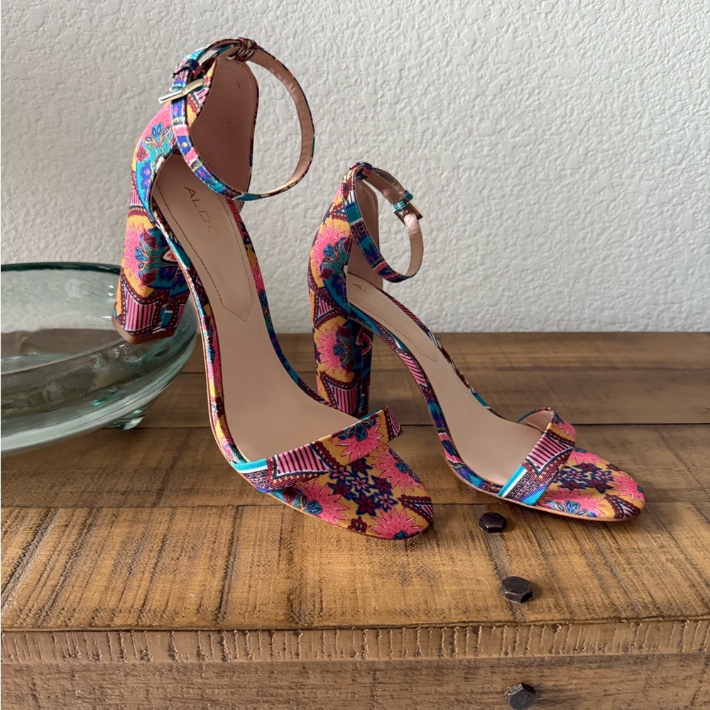Aldo Women's Floral Heels Pink Blue Paisley Floral Myly
